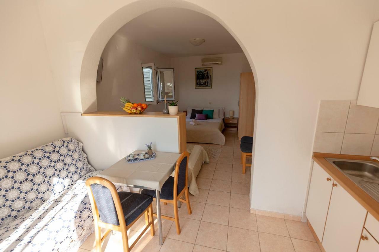 Apartmani Maja Tučepi Exteriör bild